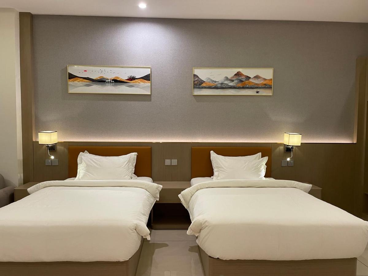 Season Inn Hotel_Al Hail Seeb Exterior photo